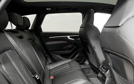 Audi A6, 2025 год, 9 000 000 рублей, 15 фотография