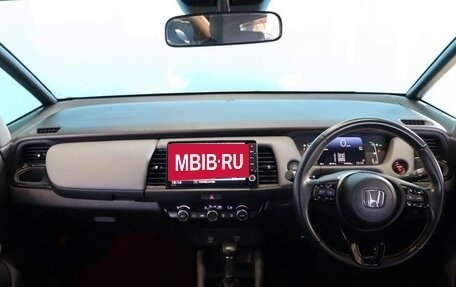 Honda Fit, 2022 год, 850 000 рублей, 11 фотография