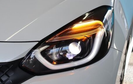 Honda Fit, 2022 год, 850 000 рублей, 21 фотография