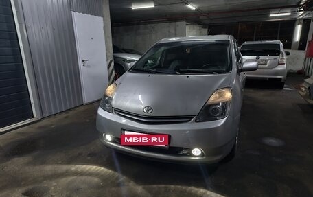 Toyota Prius, 2006 год, 850 000 рублей, 2 фотография