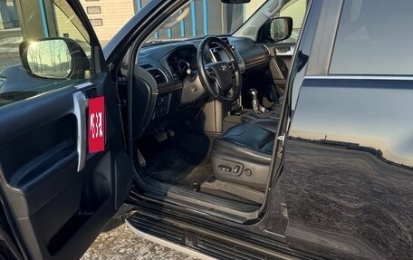 Toyota Land Cruiser Prado 150 рестайлинг 2, 2018 год, 6 100 000 рублей, 8 фотография