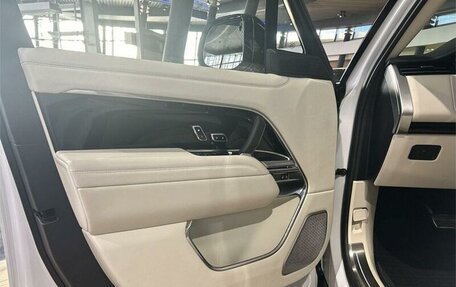 Land Rover Range Rover IV рестайлинг, 2024 год, 30 081 900 рублей, 9 фотография