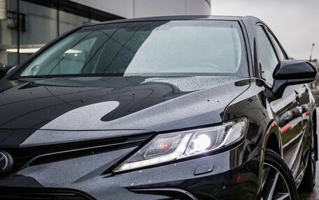 Toyota Camry, 2021 год, 3 099 000 рублей, 2 фотография