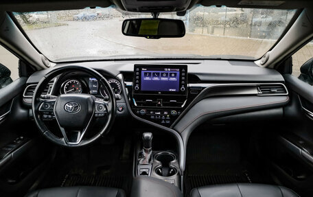 Toyota Camry, 2021 год, 3 099 000 рублей, 11 фотография