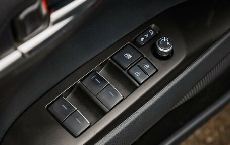 Toyota Camry, 2021 год, 3 099 000 рублей, 27 фотография