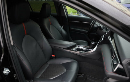 Toyota Camry, 2021 год, 3 099 000 рублей, 29 фотография