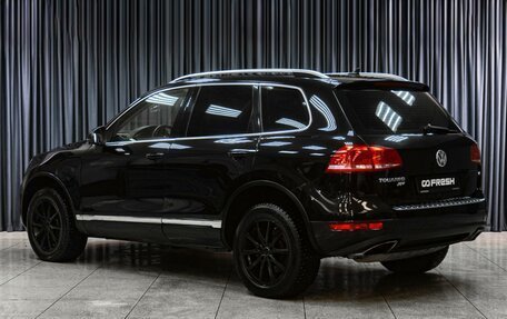 Volkswagen Touareg III, 2010 год, 1 589 000 рублей, 2 фотография