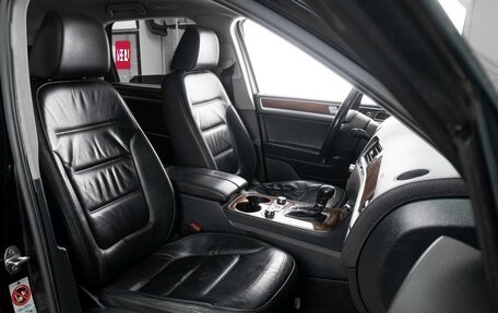 Volkswagen Touareg III, 2010 год, 1 589 000 рублей, 8 фотография