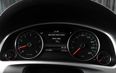 Volkswagen Touareg III, 2010 год, 1 589 000 рублей, 15 фотография