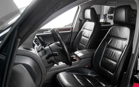 Volkswagen Touareg III, 2010 год, 1 589 000 рублей, 10 фотография