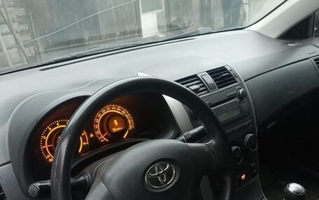 Toyota Corolla, 2009 год, 700 000 рублей, 4 фотография