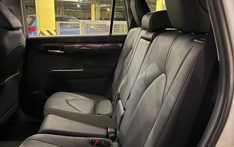 Toyota Highlander, 2025 год, 5 450 000 рублей, 13 фотография