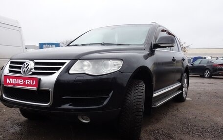 Volkswagen Touareg III, 2009 год, 1 560 000 рублей, 2 фотография