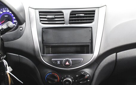 Hyundai Solaris II рестайлинг, 2016 год, 770 000 рублей, 12 фотография