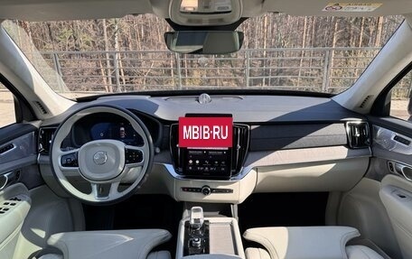 Volvo XC90 II рестайлинг, 2025 год, 12 750 000 рублей, 12 фотография