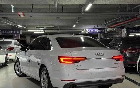 Audi A4, 2017 год, 2 425 000 рублей, 4 фотография