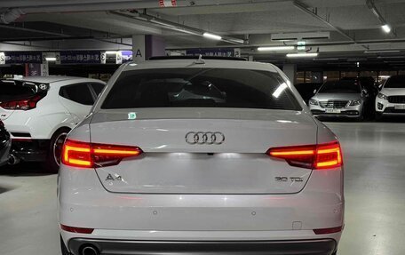 Audi A4, 2017 год, 2 425 000 рублей, 3 фотография