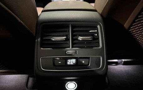 Audi A4, 2017 год, 2 425 000 рублей, 12 фотография