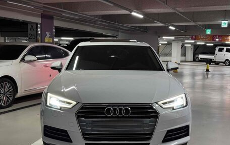 Audi A4, 2017 год, 2 425 000 рублей, 2 фотография