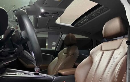 Audi A4, 2017 год, 2 425 000 рублей, 5 фотография