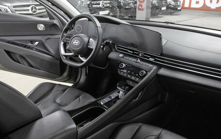 Hyundai Elantra, 2024 год, 2 349 000 рублей, 11 фотография