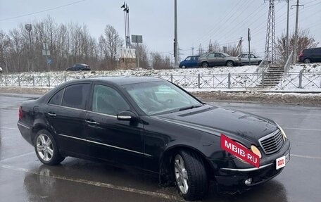 Mercedes-Benz E-Класс, 2003 год, 485 000 рублей, 3 фотография