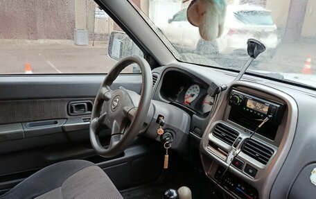 Nissan NP300, 2012 год, 950 000 рублей, 18 фотография