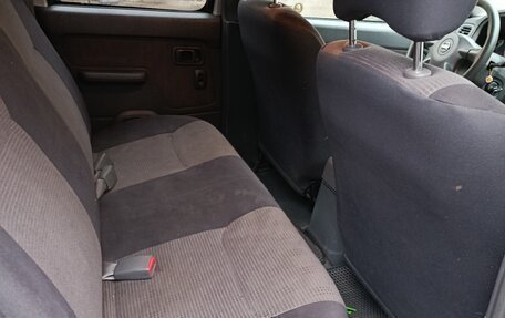 Nissan NP300, 2012 год, 950 000 рублей, 20 фотография