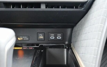 Toyota Camry, 2025 год, 6 140 000 рублей, 20 фотография