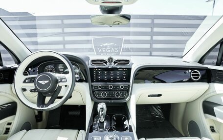 Bentley Bentayga I, 2024 год, 28 890 000 рублей, 16 фотография