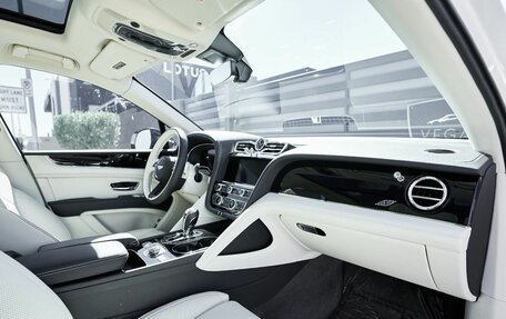 Bentley Bentayga I, 2024 год, 28 890 000 рублей, 29 фотография