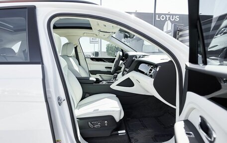 Bentley Bentayga I, 2024 год, 28 890 000 рублей, 28 фотография