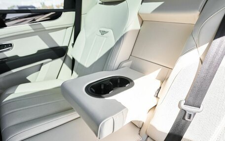 Bentley Bentayga I, 2024 год, 28 890 000 рублей, 34 фотография