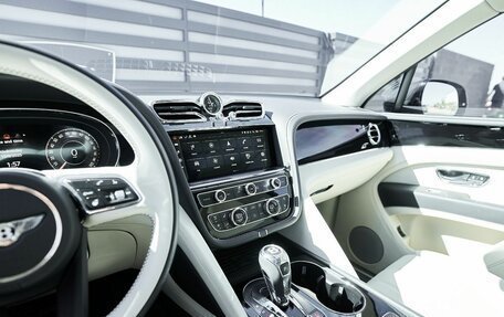 Bentley Bentayga I, 2024 год, 28 890 000 рублей, 26 фотография