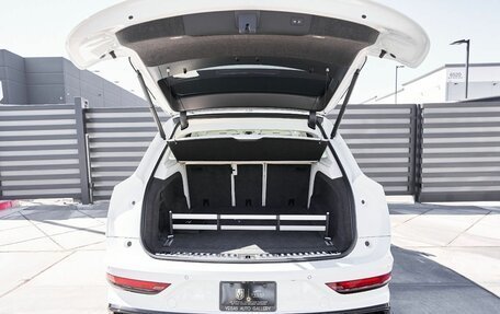 Bentley Bentayga I, 2024 год, 28 890 000 рублей, 38 фотография
