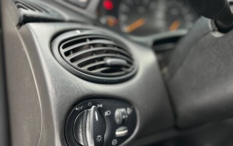 Ford Focus IV, 2002 год, 270 000 рублей, 28 фотография