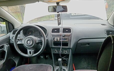 Volkswagen Polo VI (EU Market), 2011 год, 500 000 рублей, 7 фотография