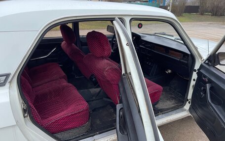 ГАЗ 3102 «Волга», 1996 год, 300 000 рублей, 23 фотография