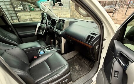 Toyota Land Cruiser Prado 150 рестайлинг 2, 2010 год, 3 200 000 рублей, 10 фотография