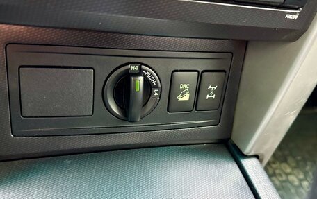 Toyota Land Cruiser Prado 150 рестайлинг 2, 2010 год, 3 200 000 рублей, 17 фотография