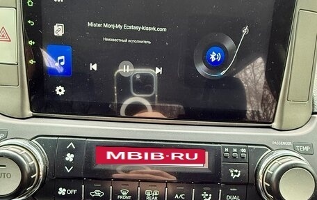 Toyota Land Cruiser Prado 150 рестайлинг 2, 2010 год, 3 200 000 рублей, 16 фотография