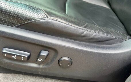 Toyota Land Cruiser Prado 150 рестайлинг 2, 2010 год, 3 200 000 рублей, 22 фотография