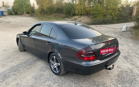 Mercedes-Benz E-Класс, 2003 год, 695 000 рублей, 2 фотография