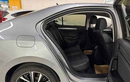 Skoda Superb III рестайлинг, 2022 год, 2 400 000 рублей, 10 фотография