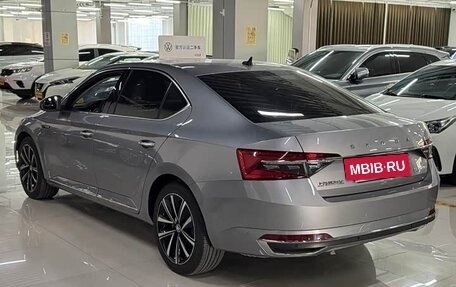 Skoda Superb III рестайлинг, 2022 год, 2 400 000 рублей, 6 фотография