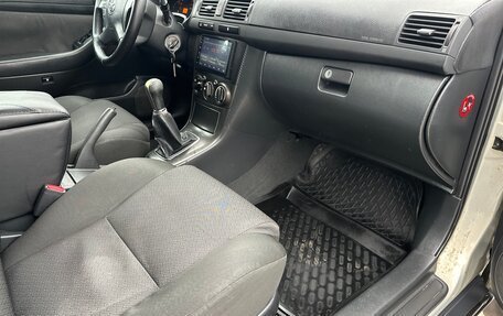 Toyota Avensis III рестайлинг, 2006 год, 575 000 рублей, 12 фотография