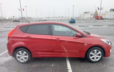 Hyundai Solaris II рестайлинг, 2014 год, 800 000 рублей, 5 фотография