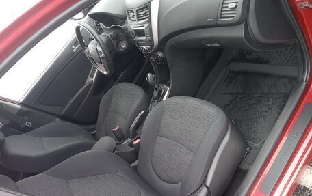 Hyundai Solaris II рестайлинг, 2014 год, 800 000 рублей, 11 фотография