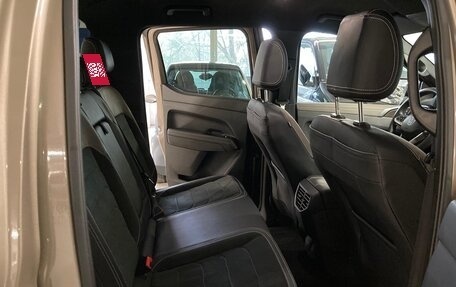 Volkswagen Amarok, 2022 год, 8 790 000 рублей, 15 фотография