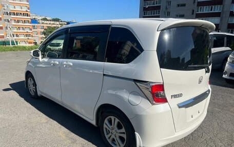 Honda Freed I, 2016 год, 1 050 000 рублей, 4 фотография